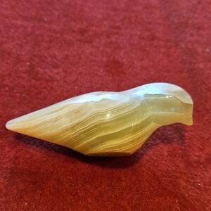 Vintage onyx bird